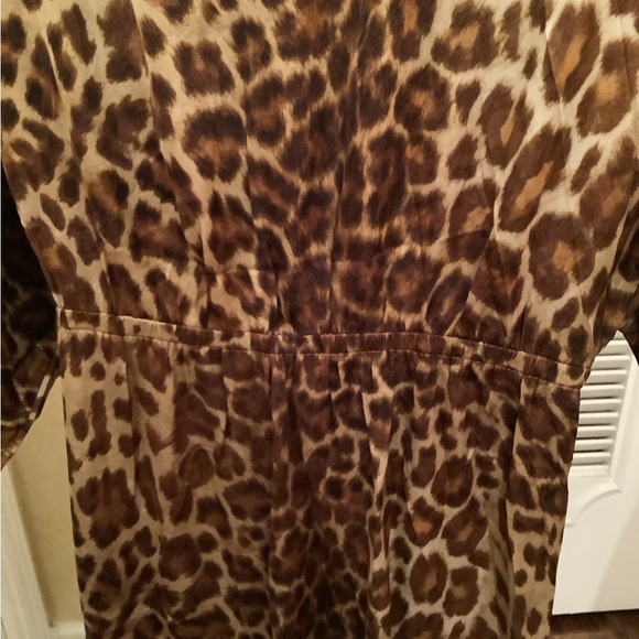 Leopard satin plus size dress - Picture 2 of 10